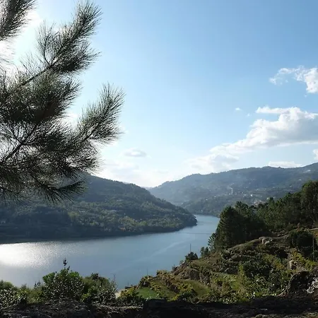Quinta Vale De Moinhos - River View Santa Leocadia (Porto)